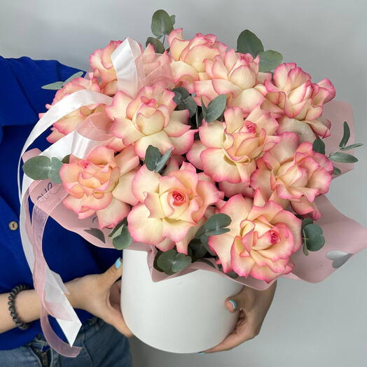 🌸 Бокс с розами «Джумилия» 🌸