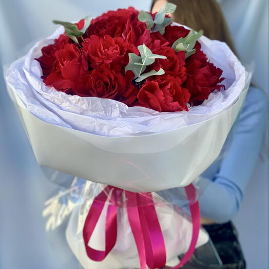 Букет «15 поцелуев» ♥️💕Розы малиновые и красные 15 шт