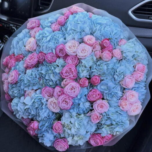 Гортензия и кустовые розы 🥰💗🫶🏻
