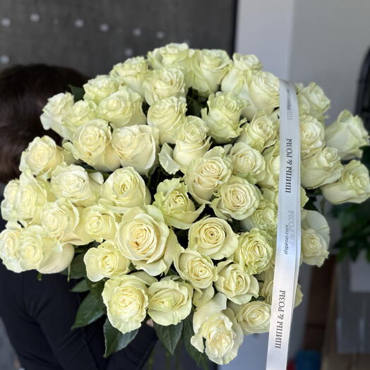 Букет из 51 белой розы