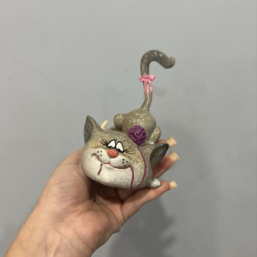 Статуэтка лежачий кот