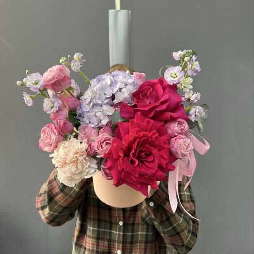 Сиреневая композиция с Малиновыми Розвами 💜