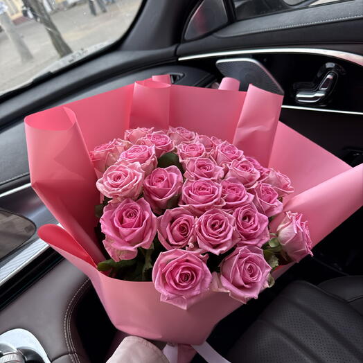 Букет из 25 розовых роз