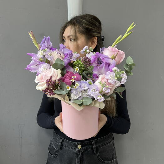 Лавандовая композиция в шляпной коробке 💜