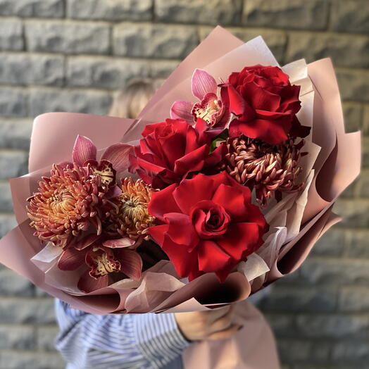 Стильный букет яркая сочная жизнь орхидеи и розы🥰️