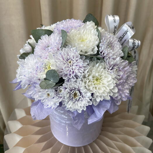 Композиция с хризантемой и эвкалиптом 💜