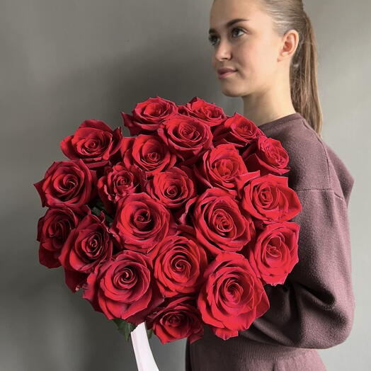 Букет из 21 красной розы