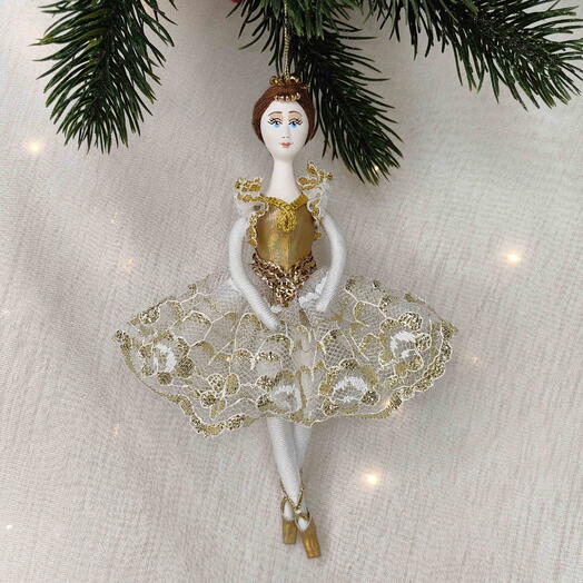 Новогодняя игрушка из фарфора и текстиля «Балерина Лебедь» белая