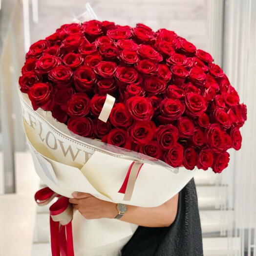 151 красная роза для ее восторга 🥰