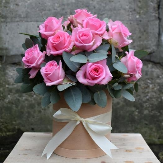 Hat box with roses