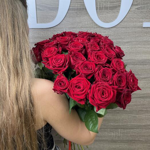 Bouquet of 29 red roses
