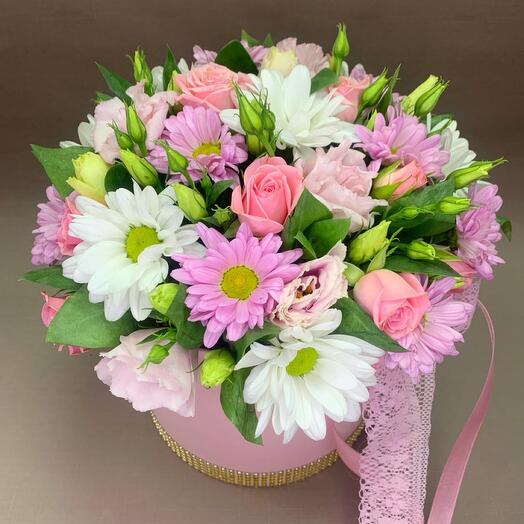 Composition of roses and chrysanthemums