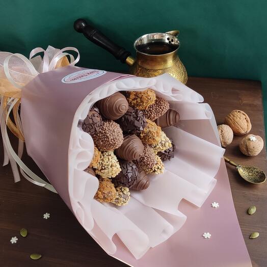 Молочный шоколад 🍓, ароматный, сладкий. Комплимент