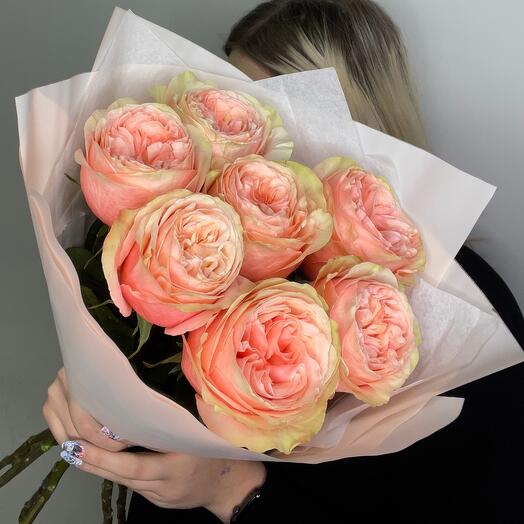 Peony - shaped Kahala roses