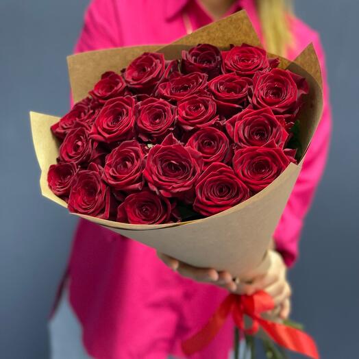 Becket of 21 roses
