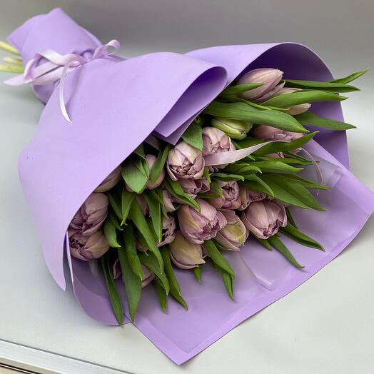 Bouquet of peony-shaped tulips