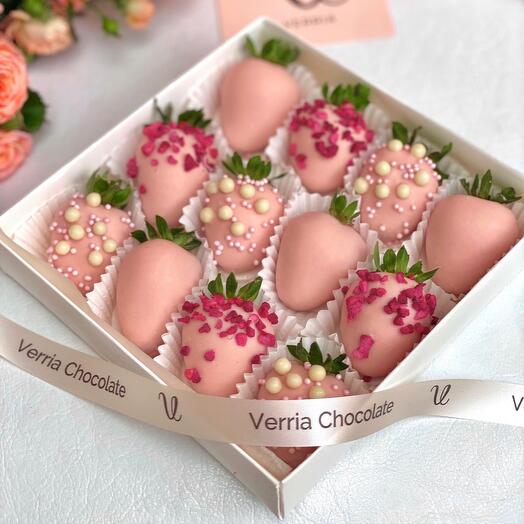 Полуниця в шоколаді Rose (12-16 ягід)