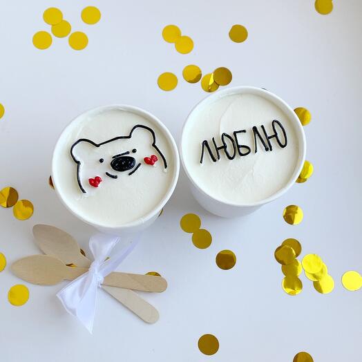 Cakes in glasses with a bear "Love" as a gift to mom, sister, friend