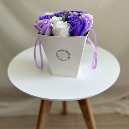 Ramo de rosas de jabón en una bolsa