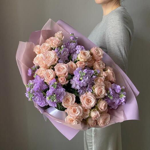 Lush and fragrant bouquet with mattiola, peony-shaped roses