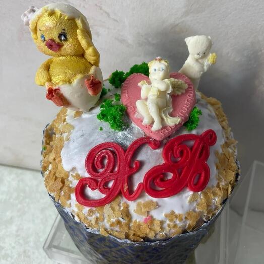 Кулич с цыплянком