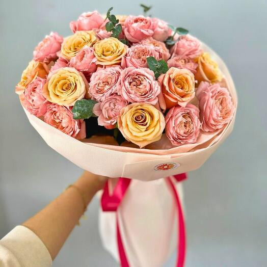 Букет из пионовидных спрей роз Джульетта от Оранж Алматы