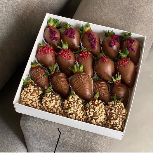 Клубника в шоколаде 20 штук