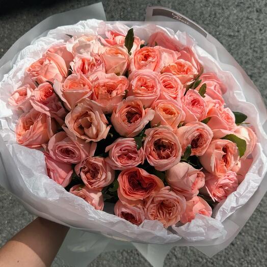 43 пионовидные розы