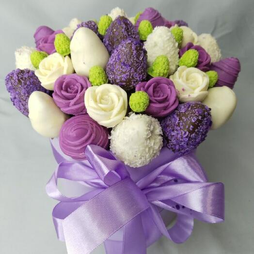 Клубника в шоколаде ПРЕМИУМ  коллекция "Лавандовые сны" с шоколадными розами и ягодами. ХИТ-НОВИНКА