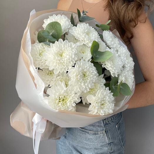 Bouquet of bush chrysanthemums