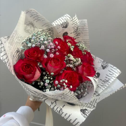 Алые розы
