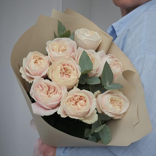 Букет из пионовидных роз сорта Шифон