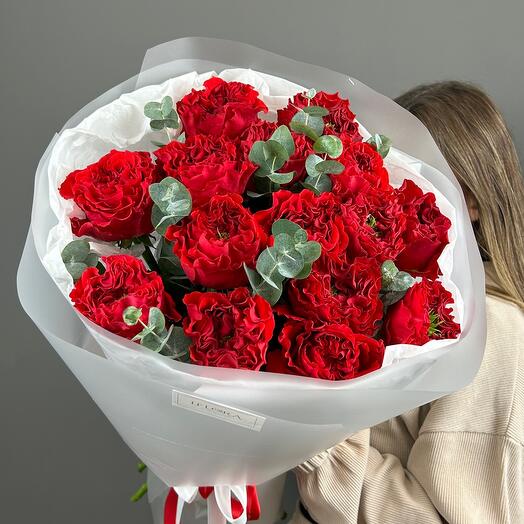 Монобукет из 15 пионовидных роз - Ред Ай