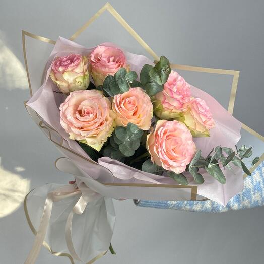 Розы с эвкалиптом 🌸/ цветы с доставкой в Уфе