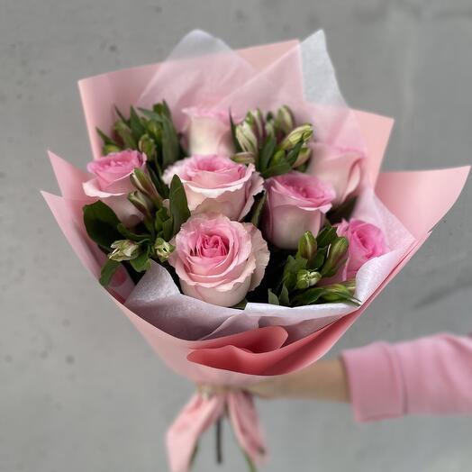 Ramo de rosas delicadas
