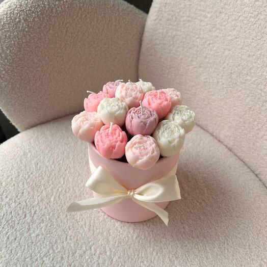 Букет из арома свечей-пионов S1