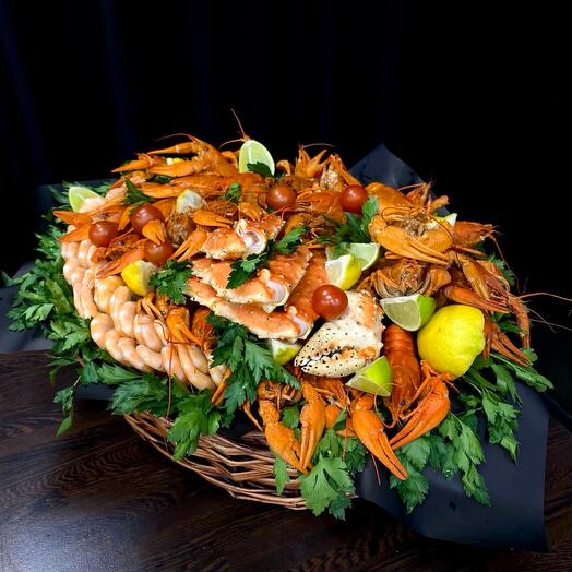Корзина с морепродуктами