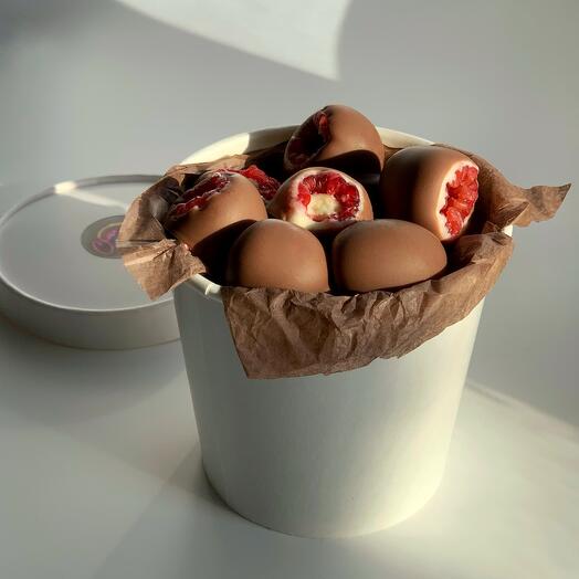 Frambuesas en chocolate doble