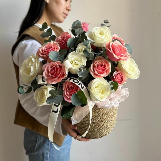 Композиция из роз, размер S