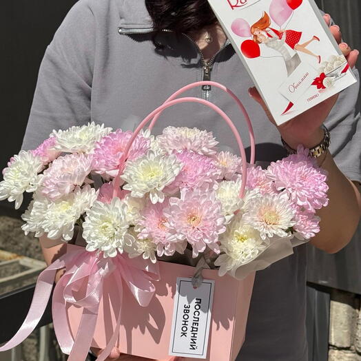 Комбо-сумочка из хризантем и Рафаэло