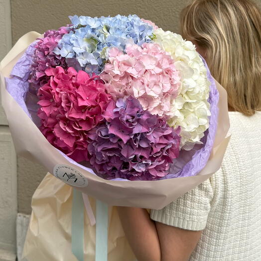 Lollipop hydrangea bouquet