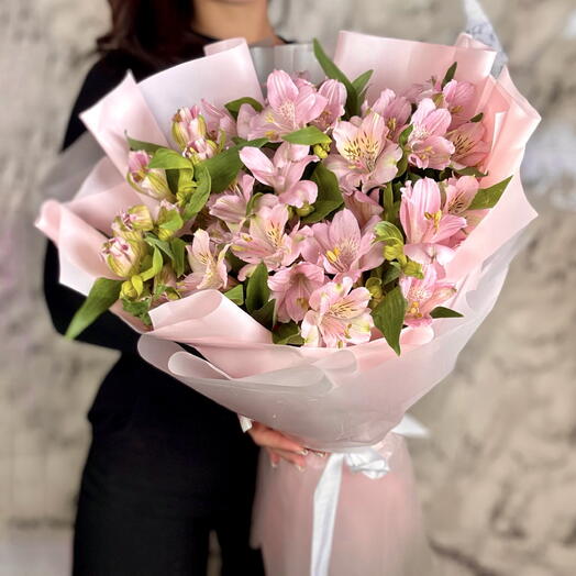 Розовые альстромерии для любимой 💕