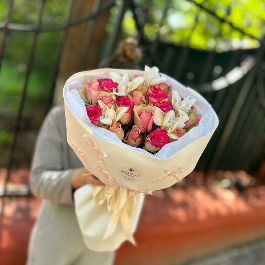 Букетик с Ирисами и Розами