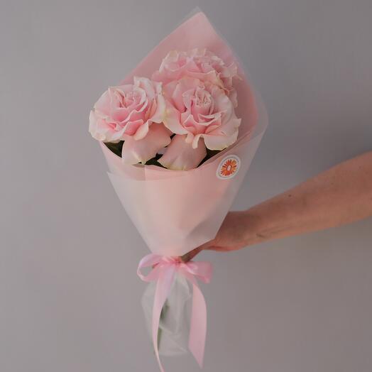 Розы комплимент