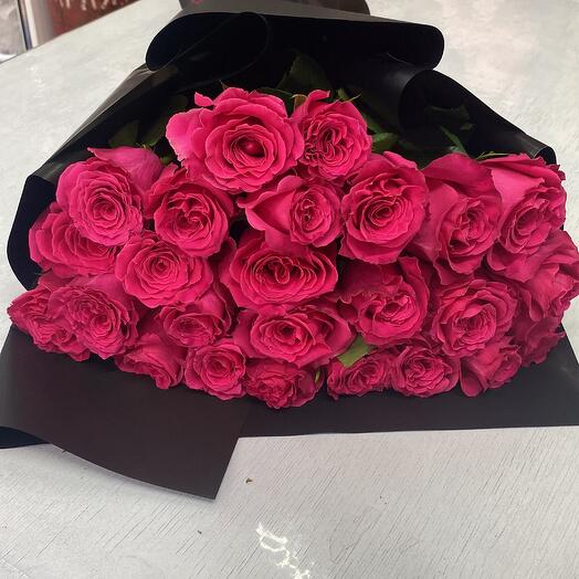 Моно букет из 25 роз