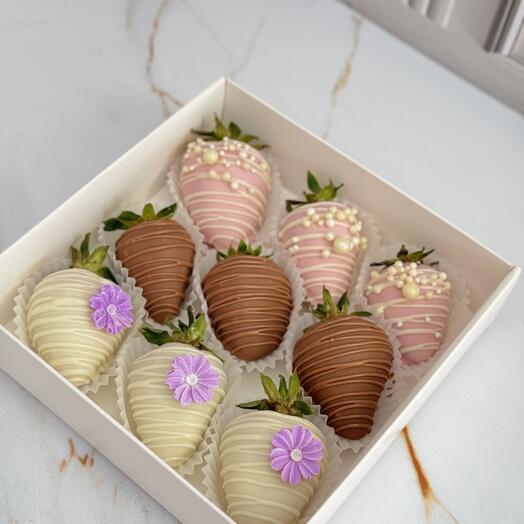 Клубника в шоколаде 🌸с цветком🌸