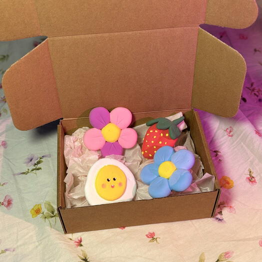 Магниты из воздушного пластилина🌸🍓🍳
