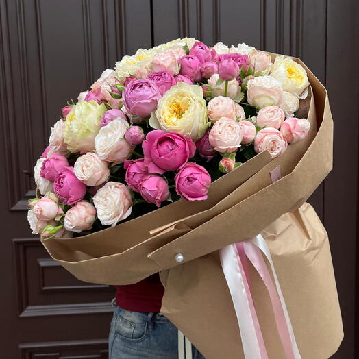 Пионовидные розы