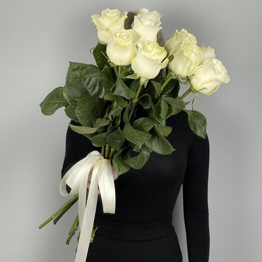 Букет из 9 премиальных белых роз 60см (28)