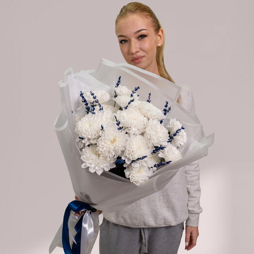 Букет из кустовой хризантемы и лаванды. Арт.350